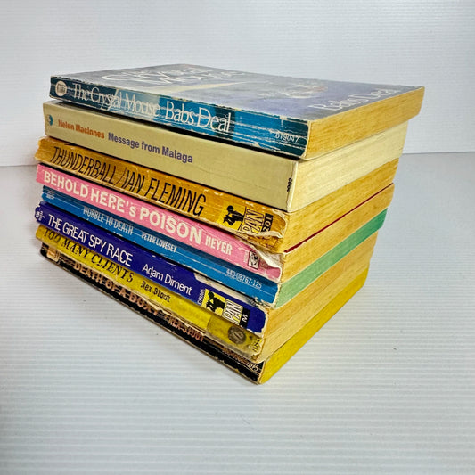 Vintage Crime/Mystery Book Bundle x 8 Books Various Authors (Vintage 1961- 1974) (318)