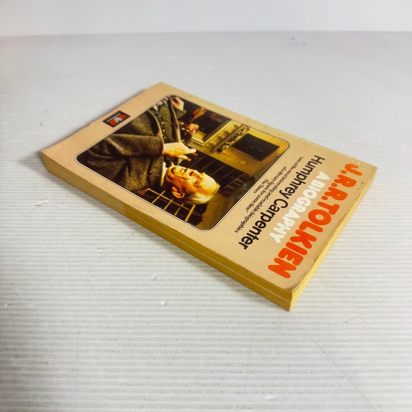 J.R.R. Tolkien : A Biography - Humphrey Carpenter (Vintage 1978)