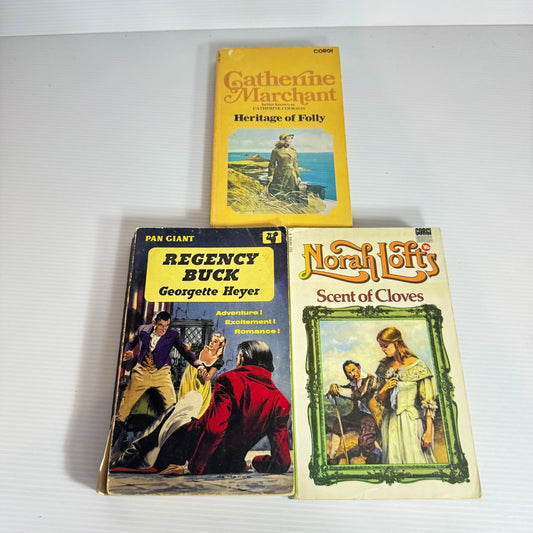 Historical Romance Book Bundle x 3 Books : Various Authors (Vintage 1960-1975) (557)