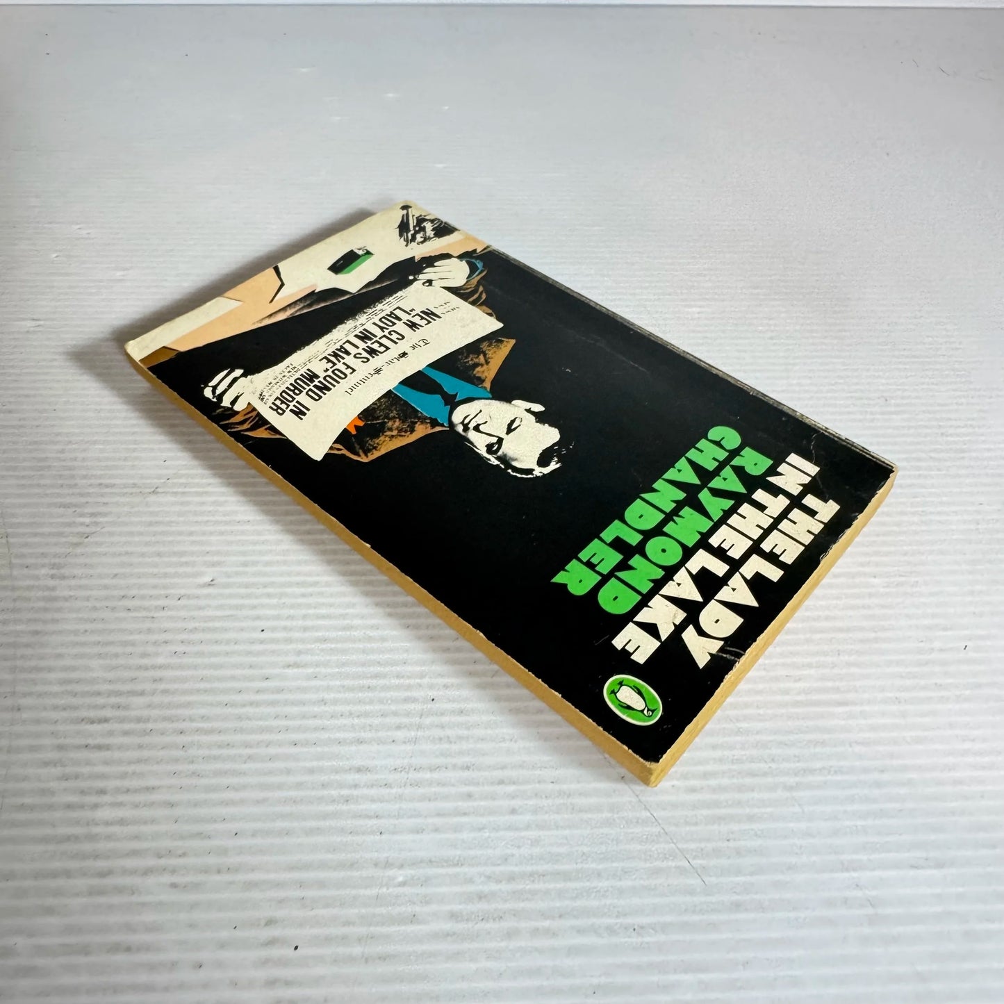 The Lady in the Lake - Raymond Chandler (Vintage 1944)