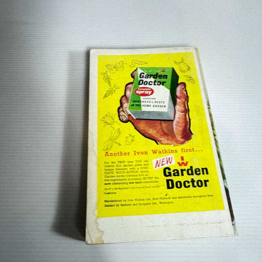 Matthews On Gardening - J. W. Matthews And Barbara Matthews