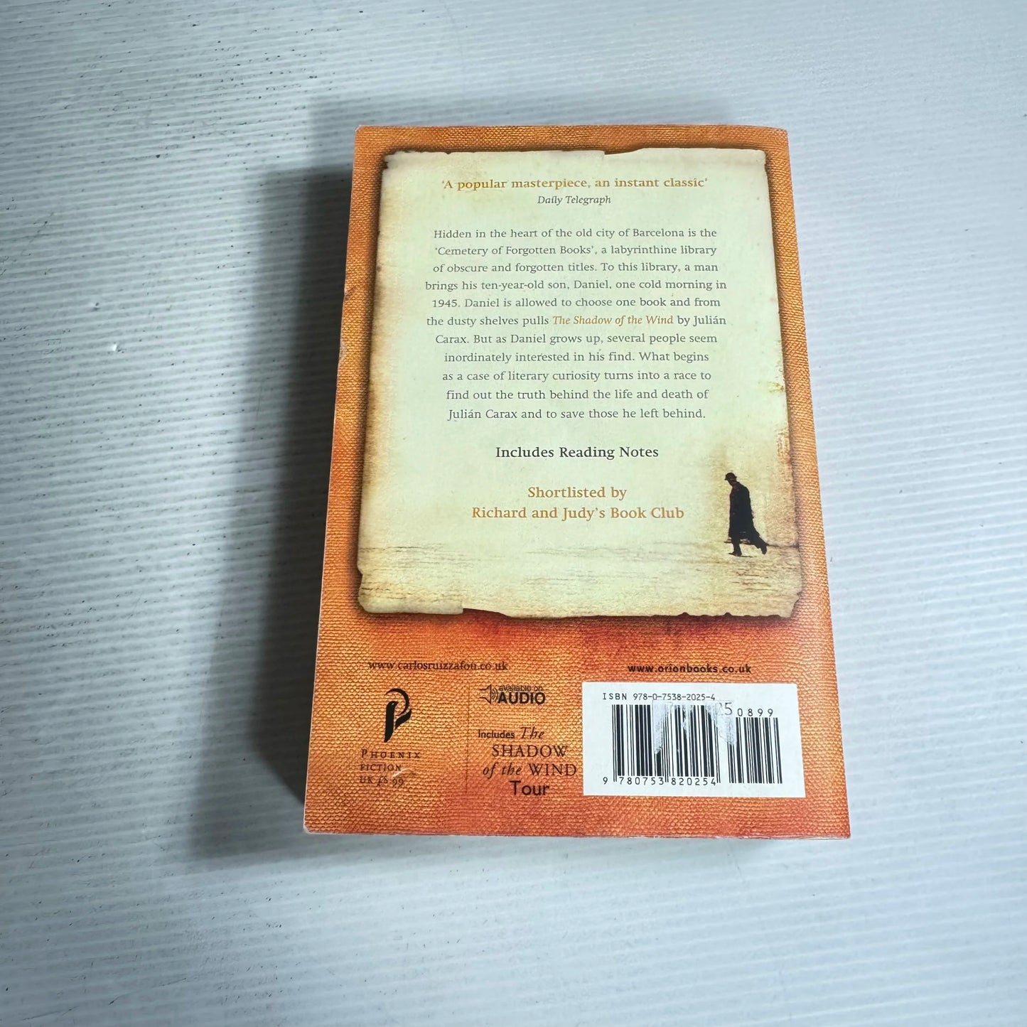 The Shadow of the Wind - Carlos Ruiz Zafon