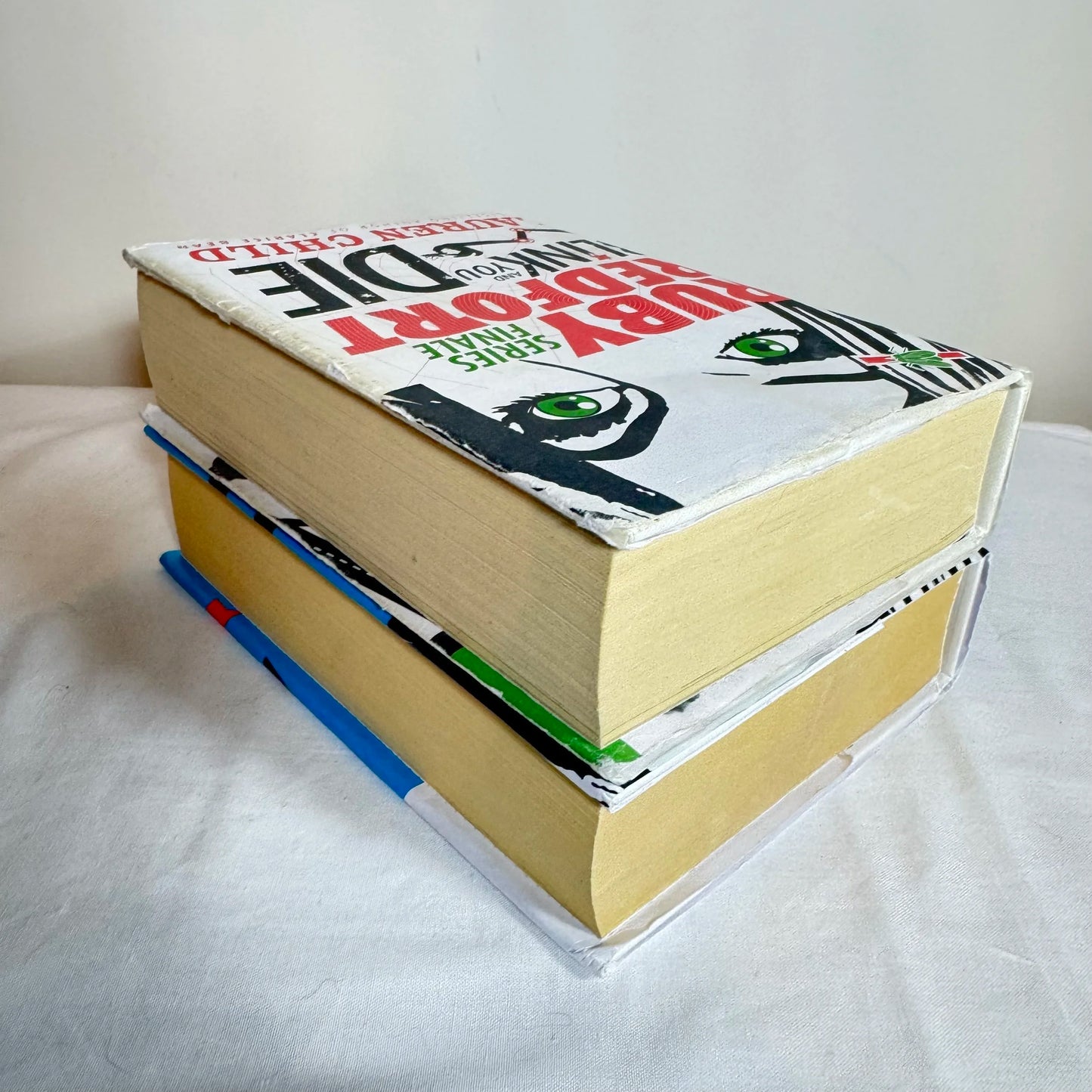 Lauren Child Book Bundle x 2 - Catch Your Death and Blink & You Die - Part of the Ruby Redfort Series