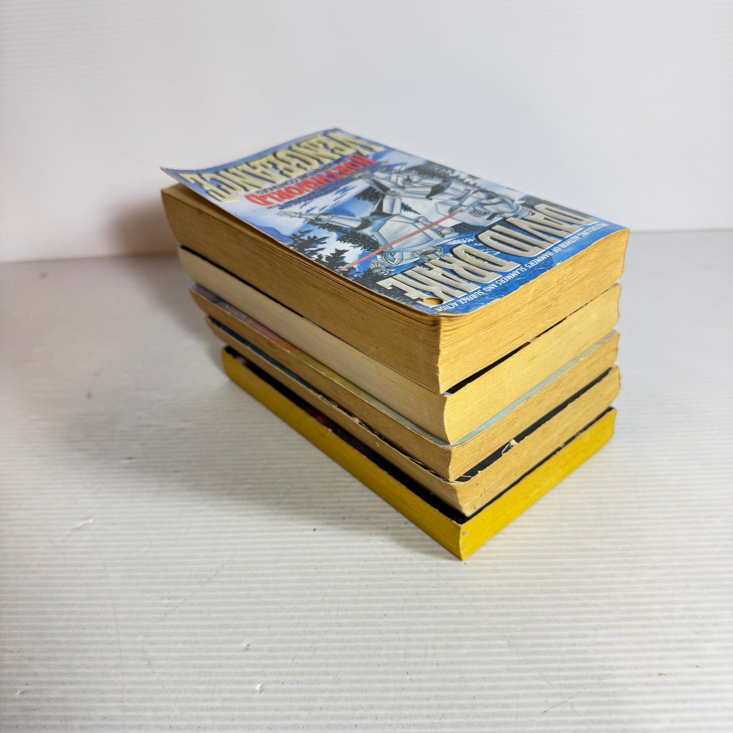 Science Fiction Book Bundle x 5 (432) Various Authors