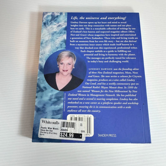 Pearls : Words of Wisdom from the Ocean Life - Lindsey Dawson