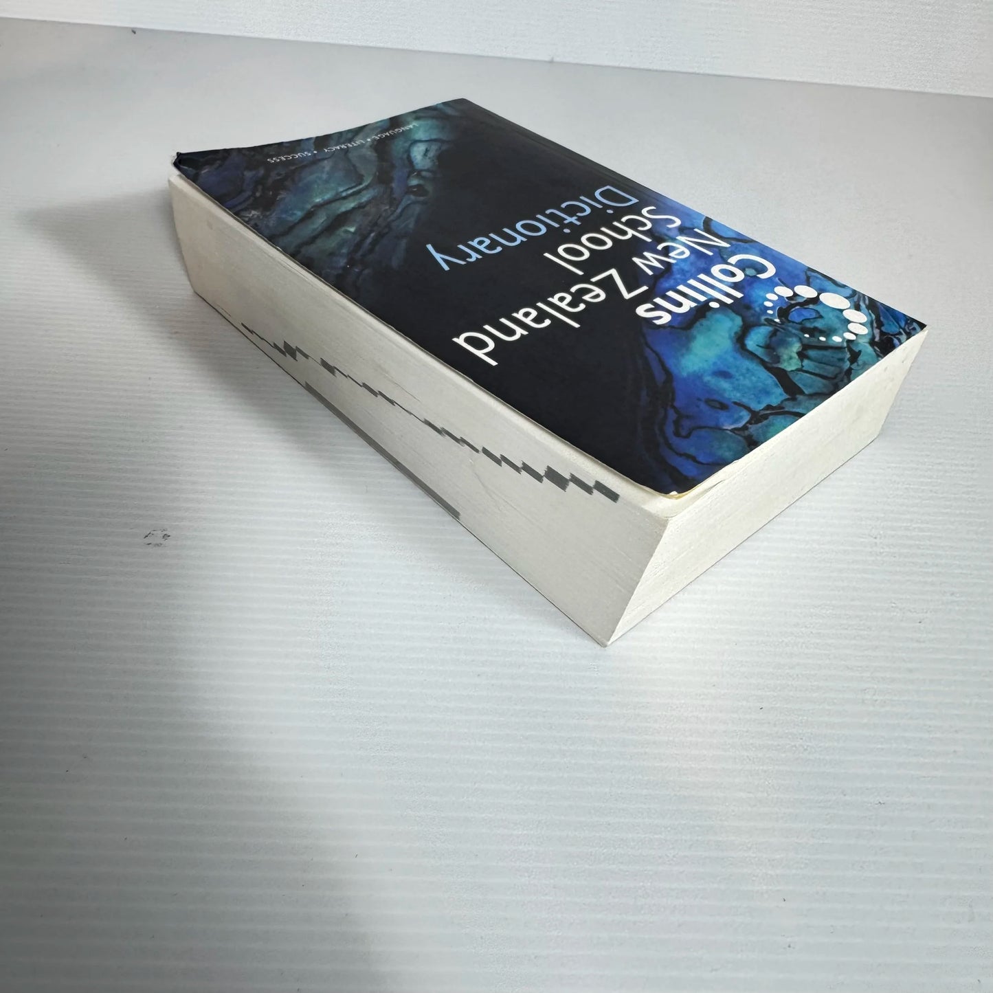 Collins New Zealand School Dictionary