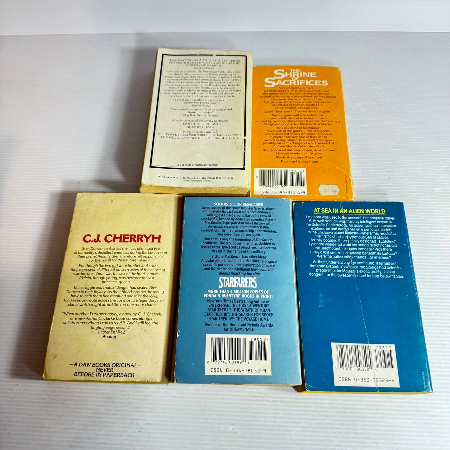Science Fiction Book Bundle x 5 Books Mixed Authors (550) (Vintage 1977-1989)