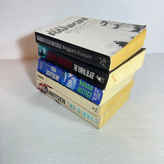 Crime Book Bundle x 5 Books Mixed Authors (561)