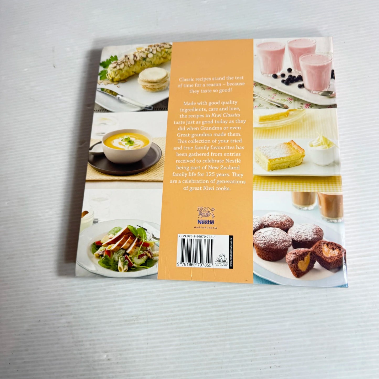 Kiwi Cookbook Bundle x2 Books : Kiwi Classics & NZ Red Cross Cookbook (734)