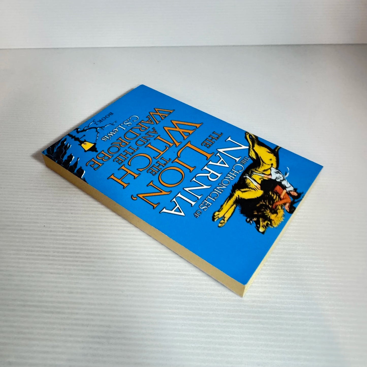 The Chronicles of Narnia : The Lion The Witch and The Wardrobe - C.S. Leiws