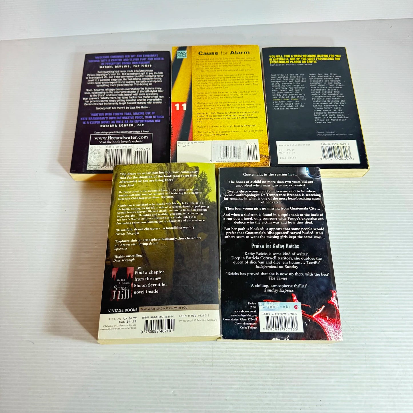 Crime Book Bundle x 5 Books : Mixed Authors (714)