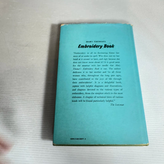 Mary Thomas's Embroidery Book (Vintage 1973)