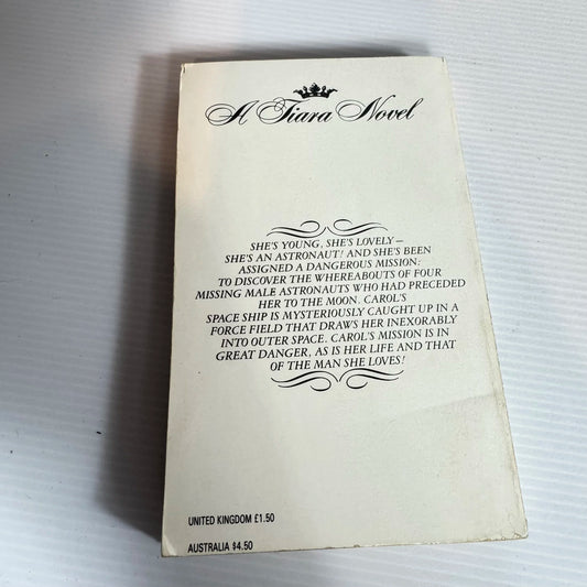 A Woman In Space - Sara Cavanaugh (Vintage 1983)