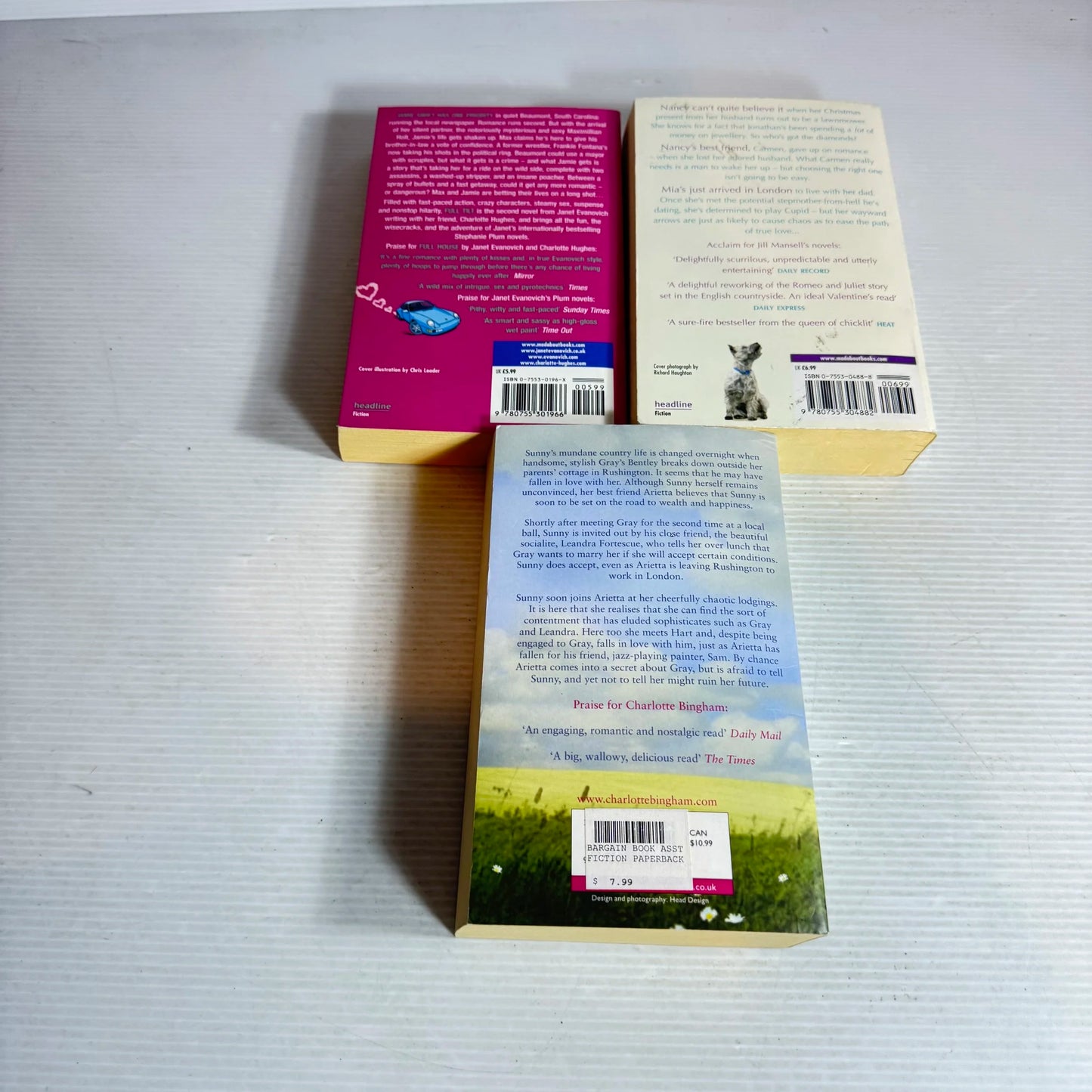 Romance Book Bundle x3 Books : Various Authors(809)