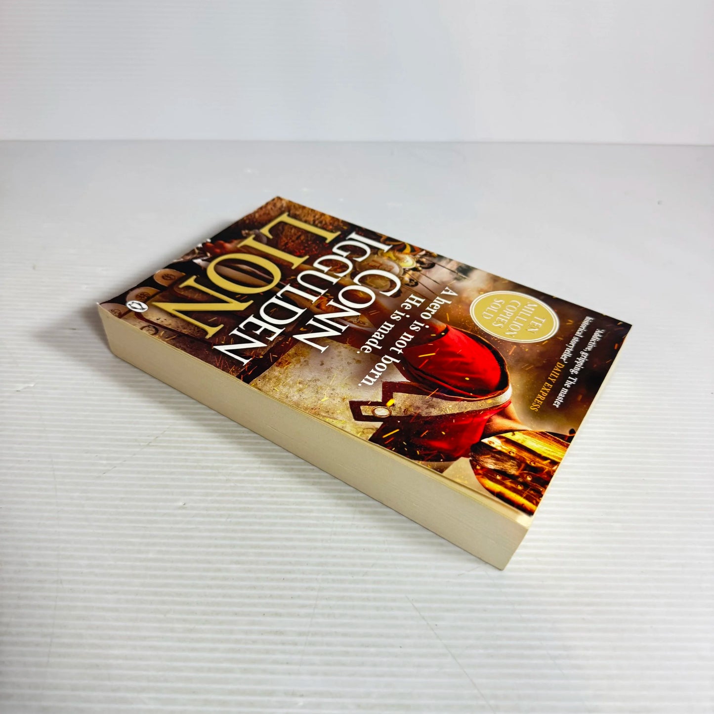 Lion : Book 1 in The Golden Age Series- Conn Iggilden