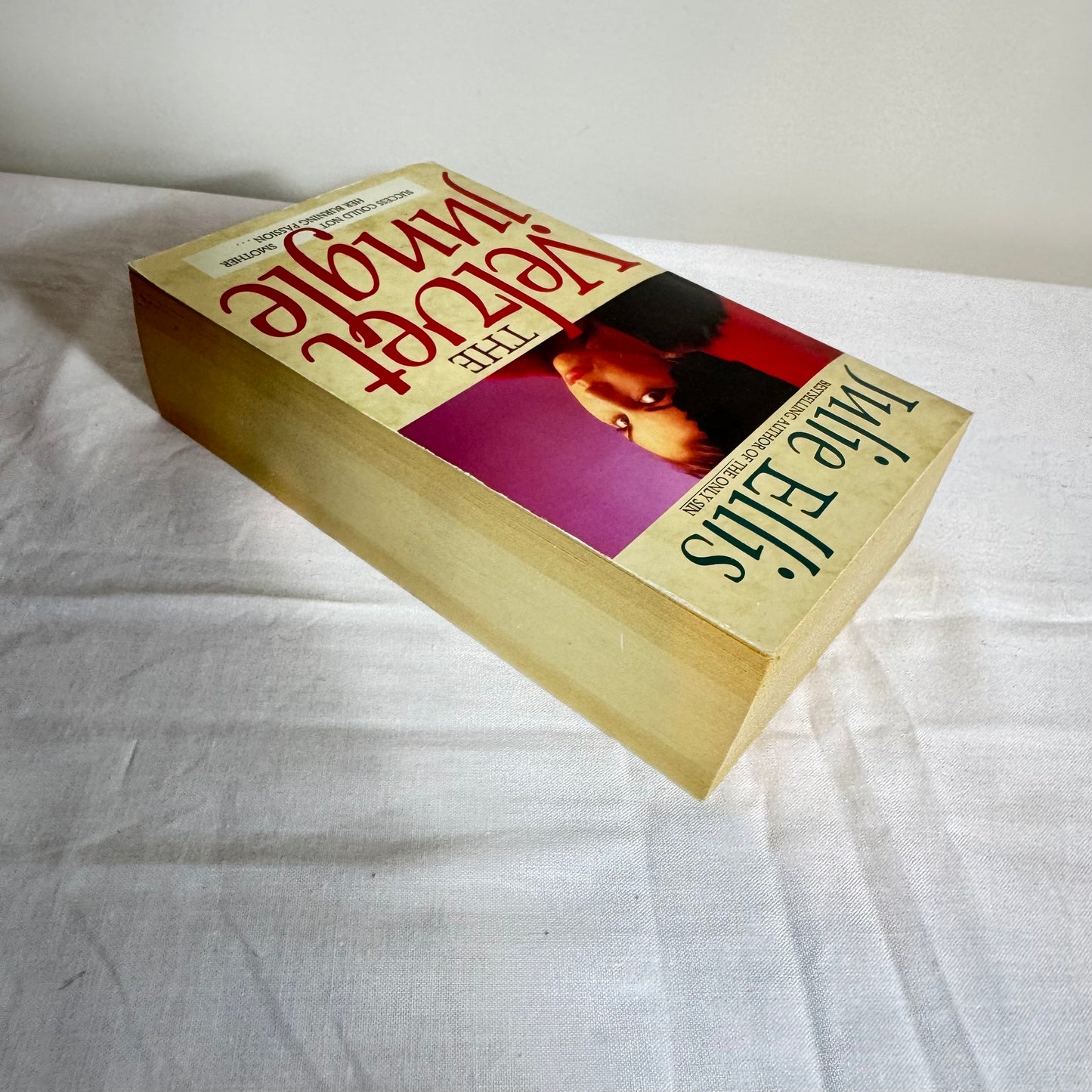 The Velvet Jungle - Julie Ellis (Vintage 1989)