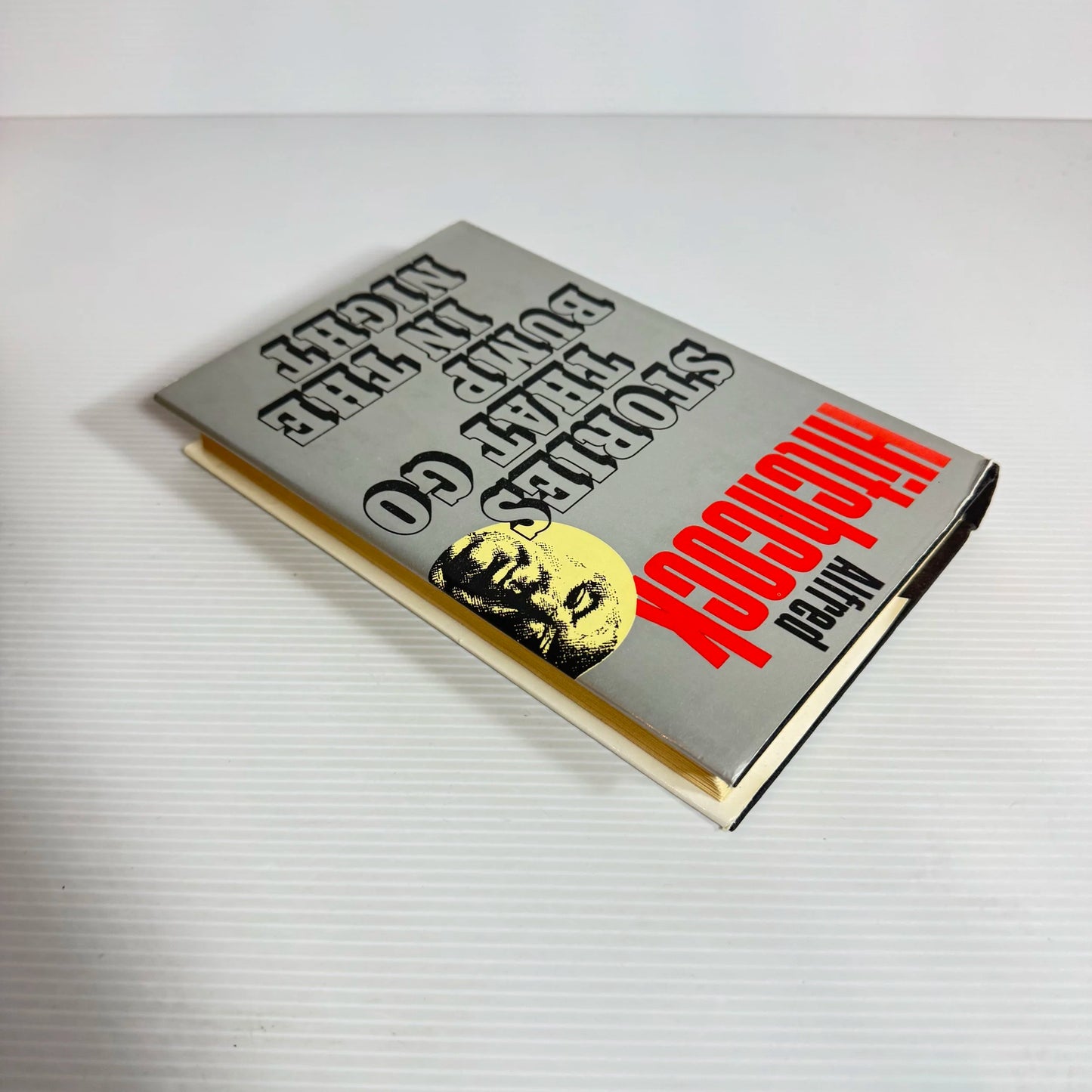 Stories That Go Bump In The Night - Alfred Hitchcock (Vintage 1977)