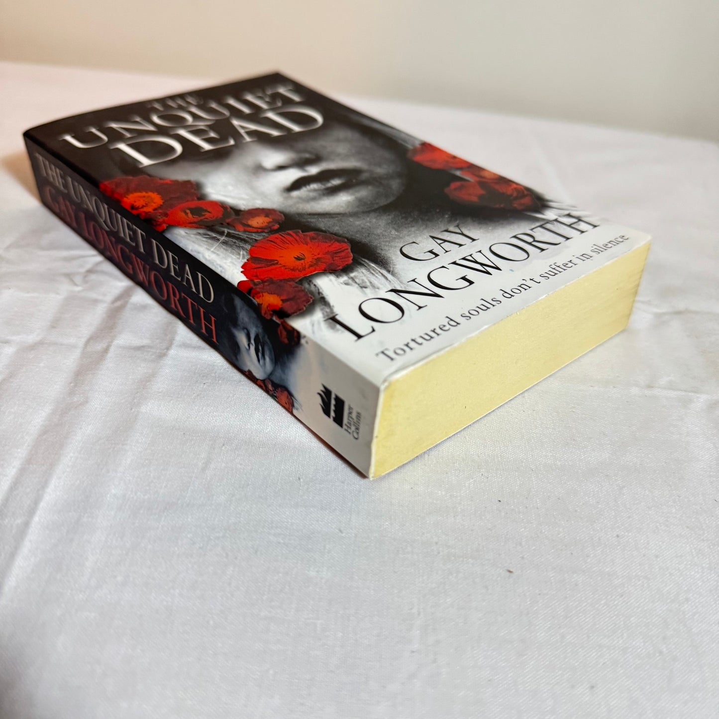 The Unquiet Dead - Gay Longworth