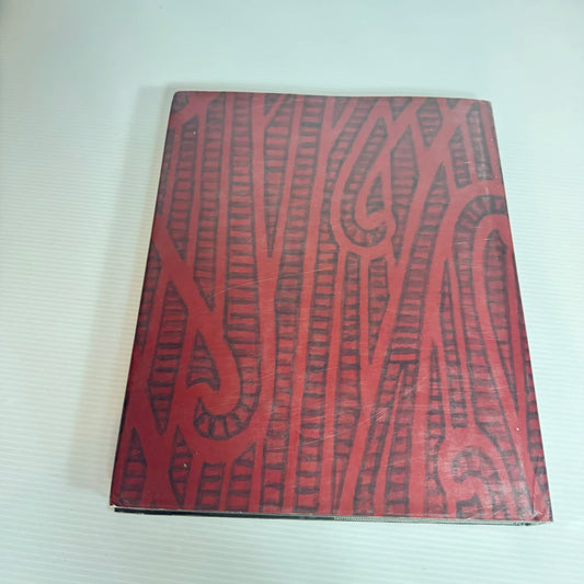 Mau Moko : The World of Maori Tattoo - Ngahuia Te Awekotuku with Linda Waimarie Nikora
