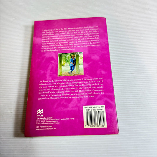 Au Revoir : Running Away from Home at Fifty - Mary Moody