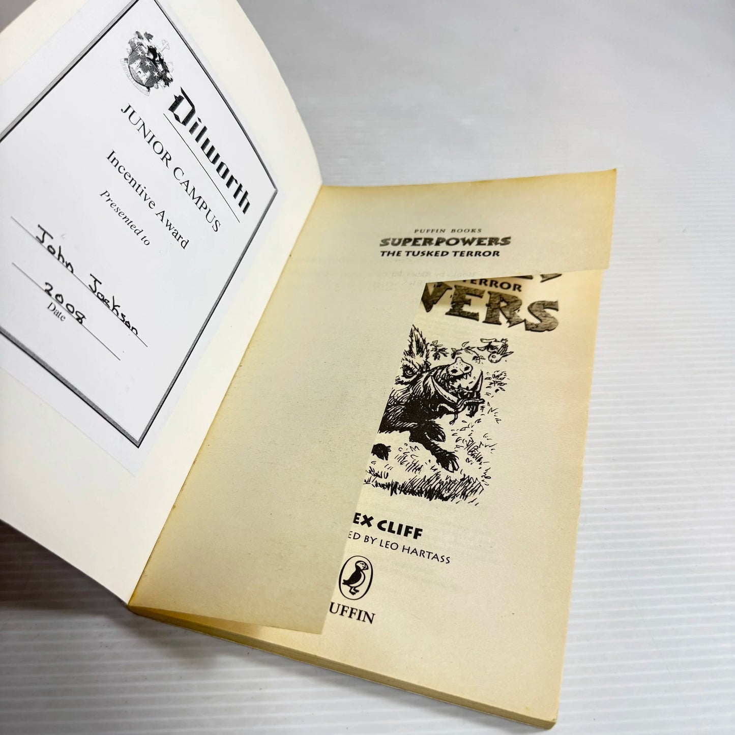 Super Powers : The Tusked Terror - Alex Cliff