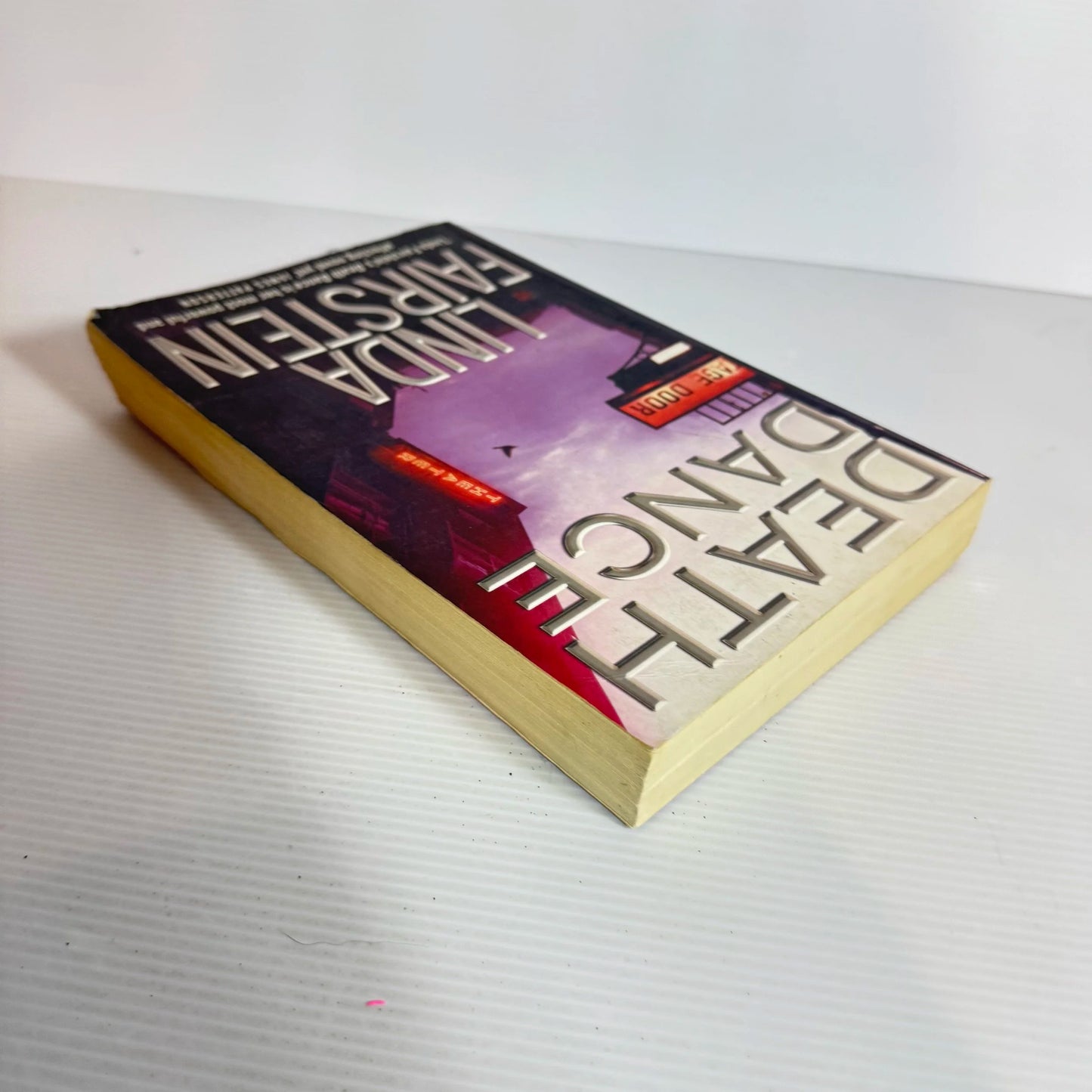 Death Dance - Linda Fairstein
