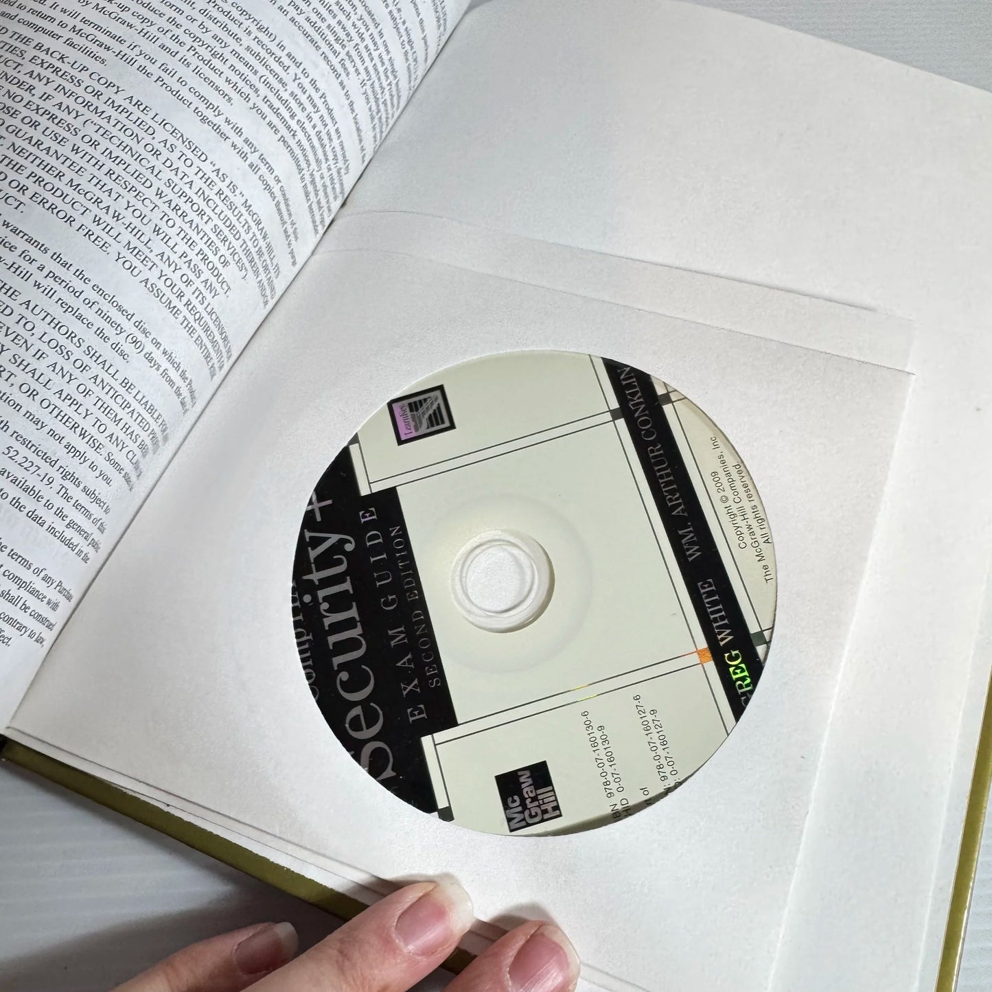 CompTia Security + Exam Guide (2nd Ed.) - White & Conklin