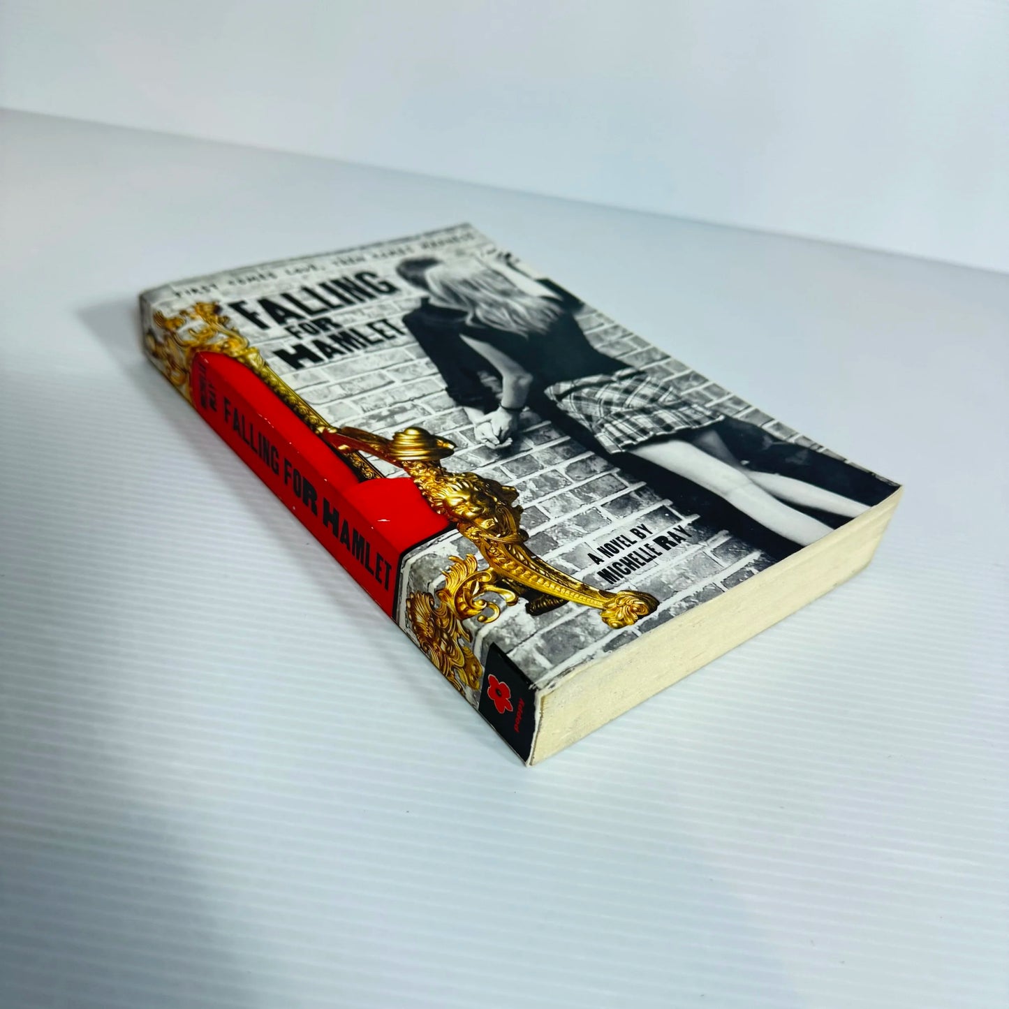 Falling for Hamlet - Michelle Ray