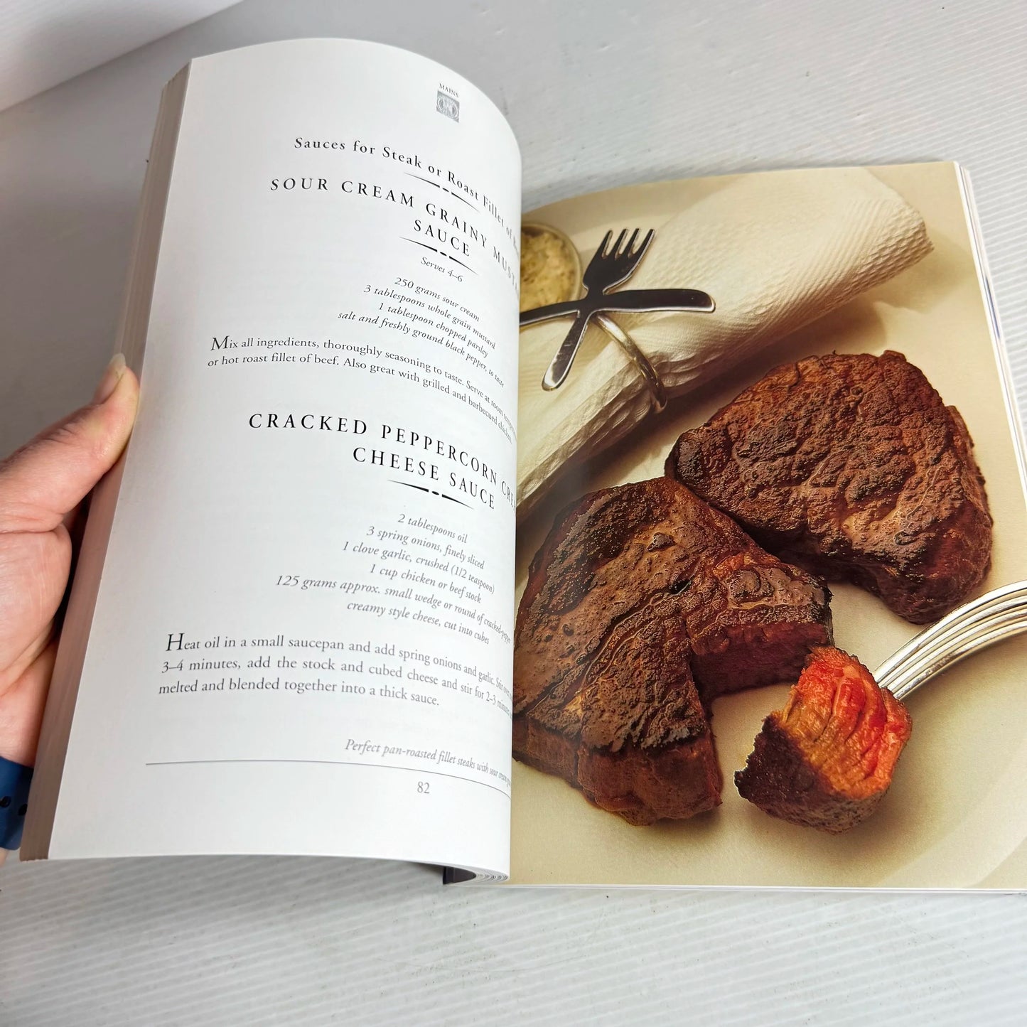 Jo Seagar's You Shouldn't Have Gone To So Much Trouble, Darling (Vintage 1998)