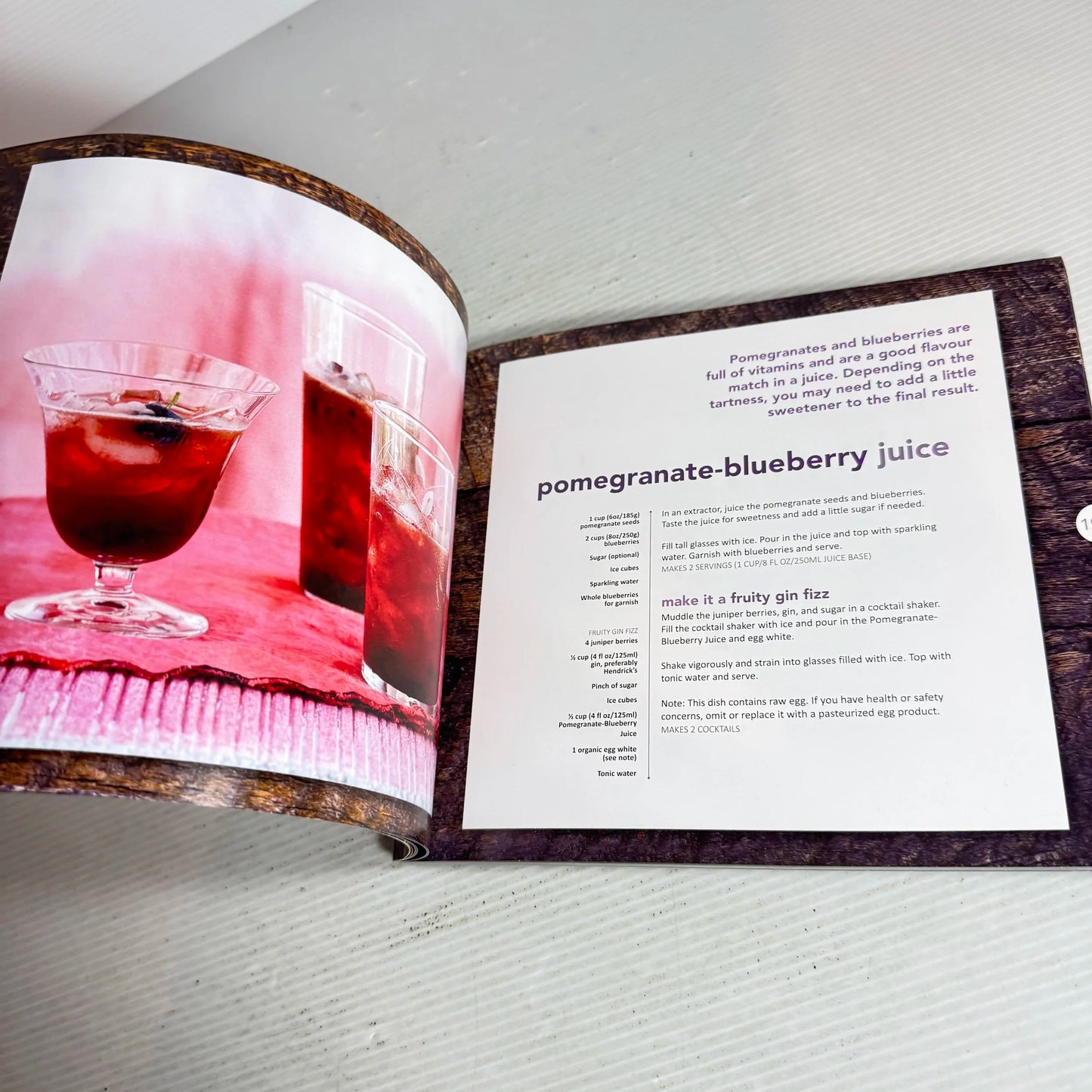 Juicy Drinks : Fresh Fruit and Vegetable Juices, Smoothies, Cocktails and other Creative Ideas