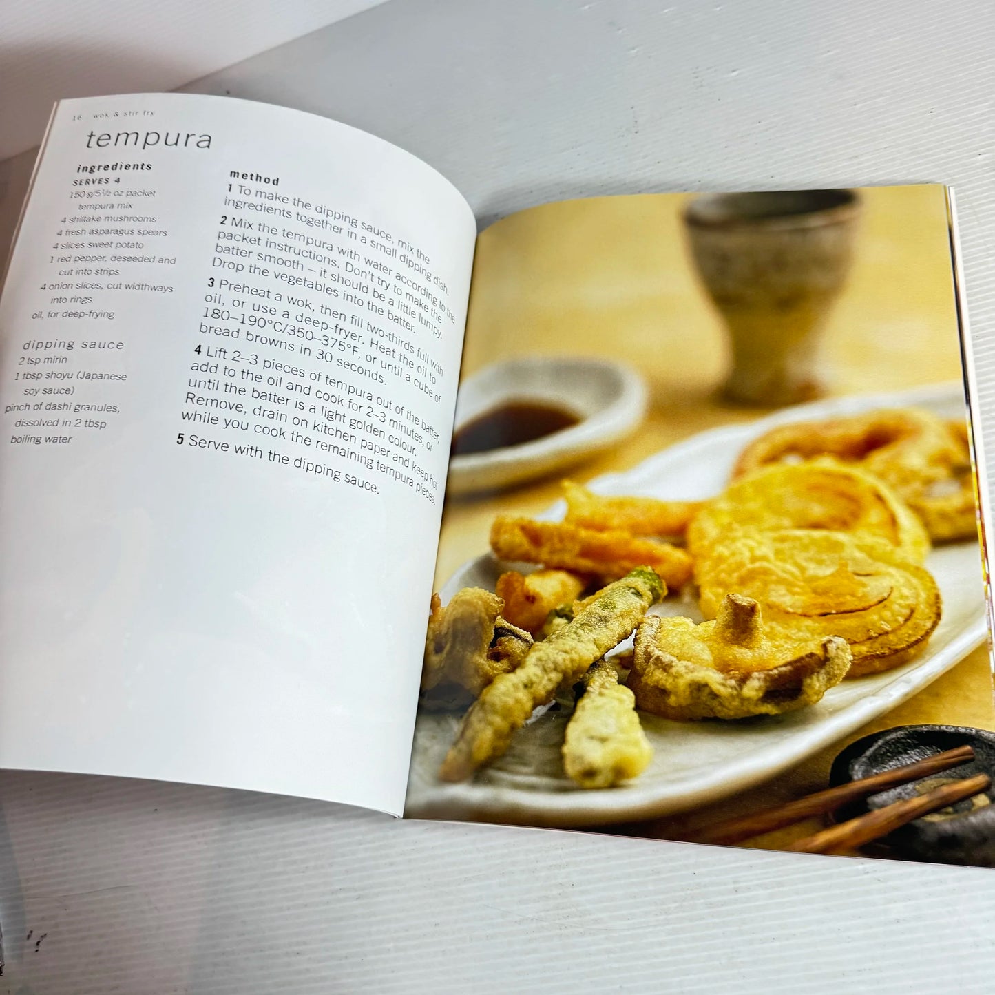 Family Favourites Wok & Sir-Fry : Perfect Recipes for the Entire Family