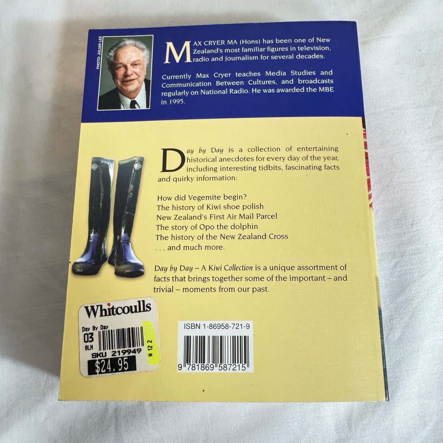 Day by Day : A Kiwi Collection - Max Cryer