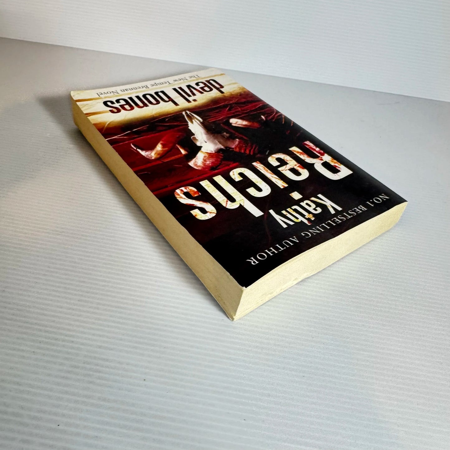 Devil Bones - Kathy Reichs