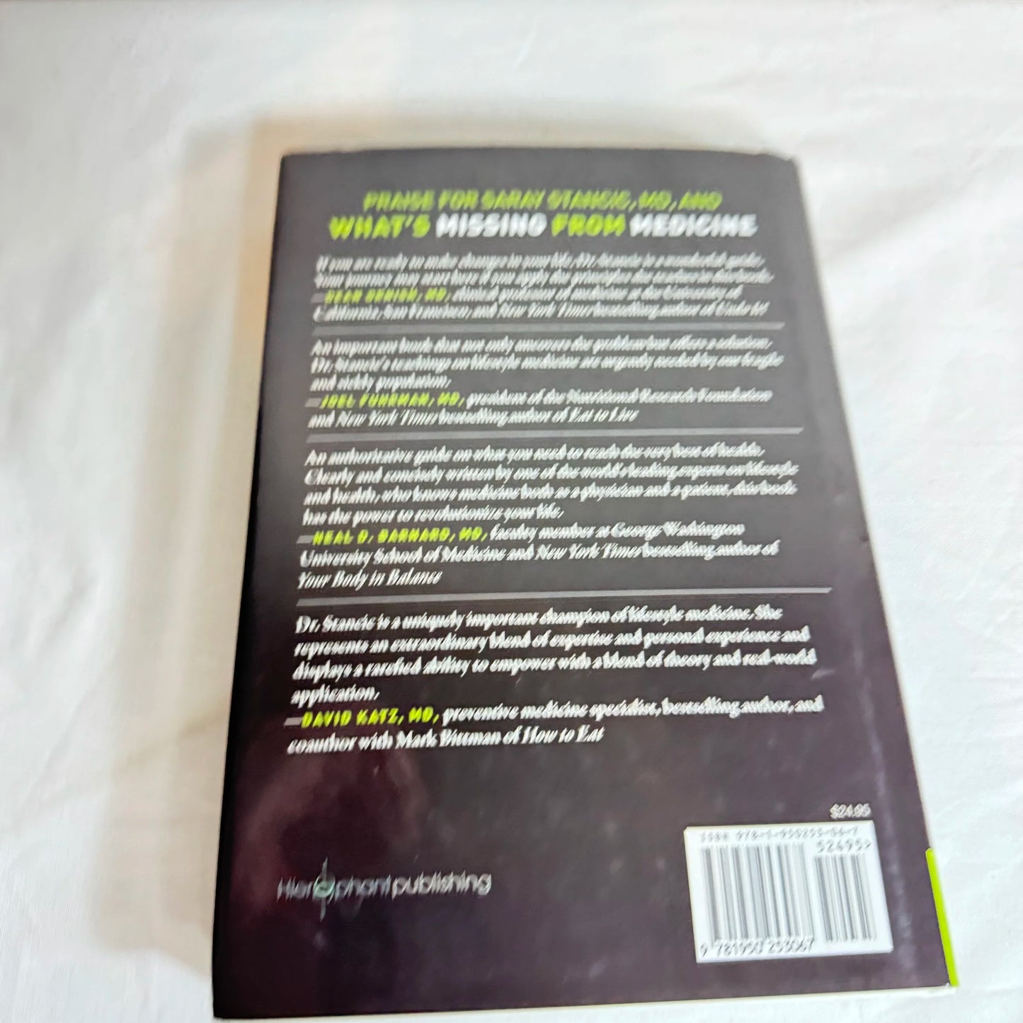 What's Missing From Medicine : Six Lifestyle Changes to Overcome Chronic Illness - Saray Stancic, MD