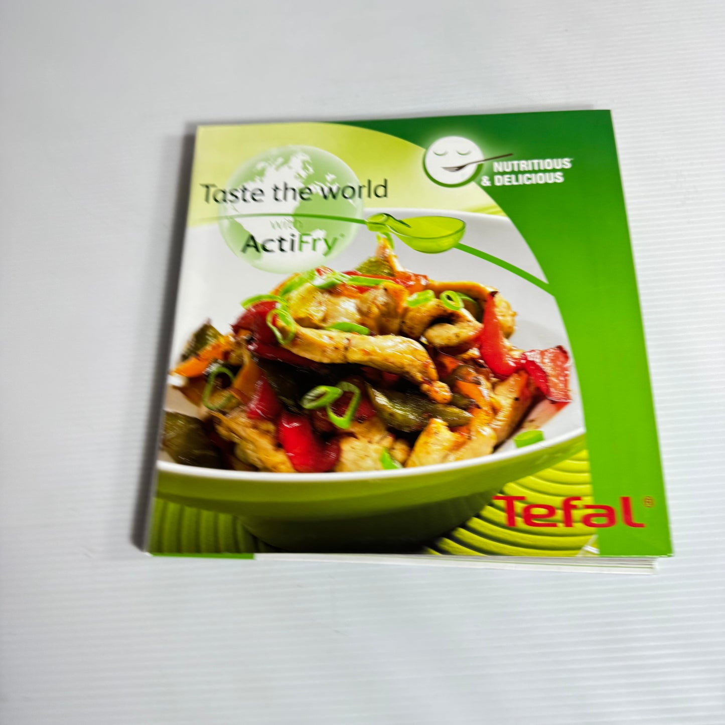 Air Fryer Book Bundle x 2 : The Easiest Air Fryer Book Ever! - Kim McCosker & Taste the World with Actifry - Tefal (3207)