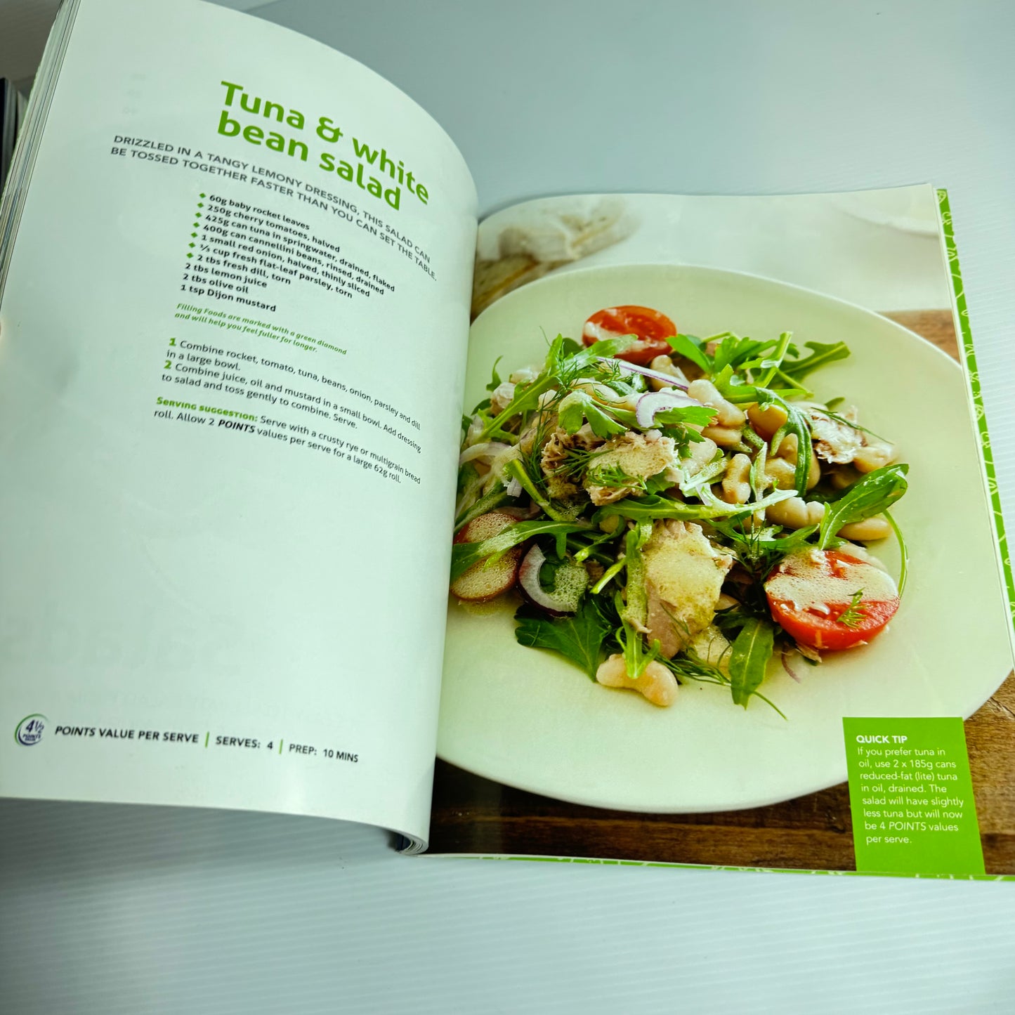 Weight Watchers Book Bundle x 4 : Programme Cookbook, Cook Easy, Cook Tasty, Eat & Enjoy (3105)