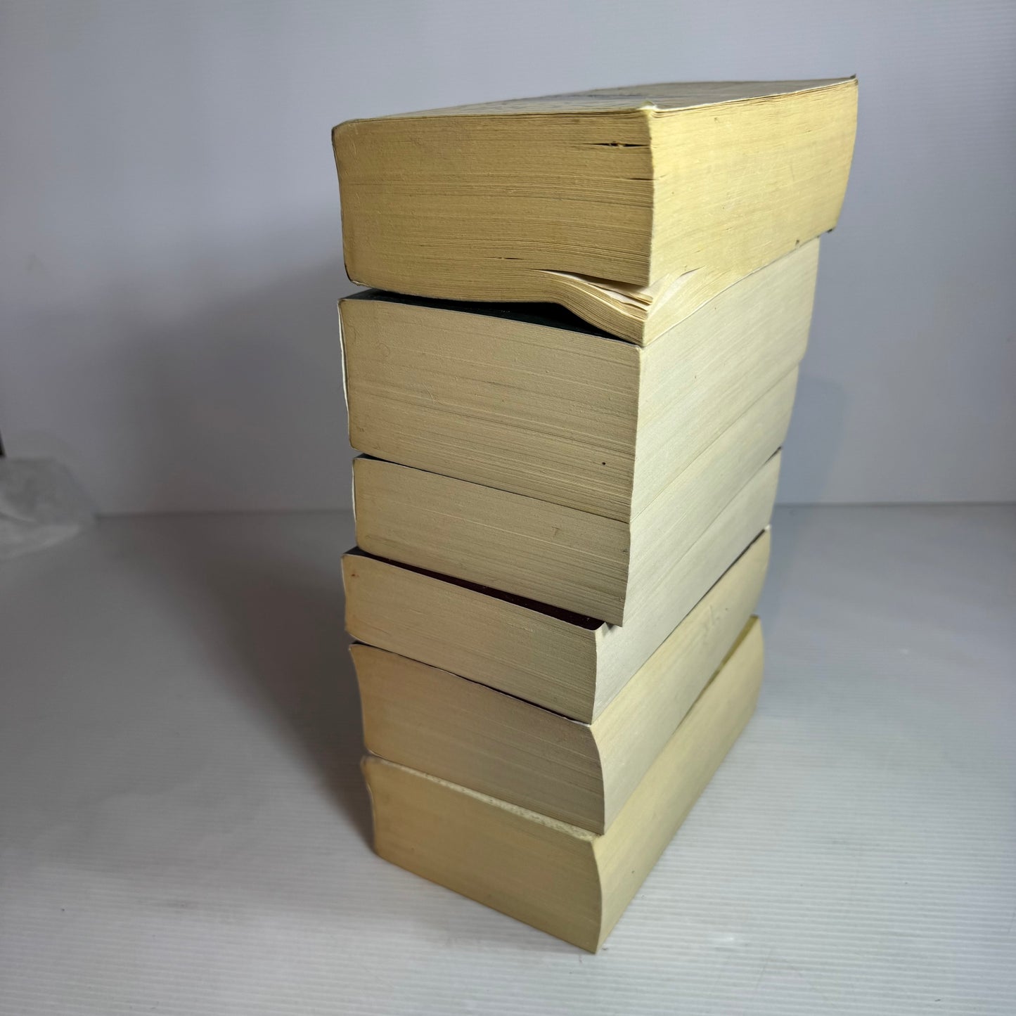 Game of Thrones Book Bundle x 6 Books - George R.R. Martin (2596)