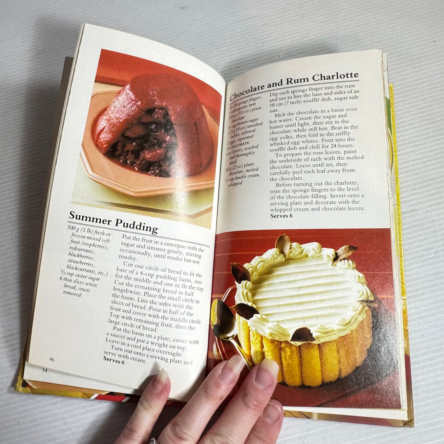 Margaret Fulton Vintage Cookbook Bundle x 2 : Wholefood Cooking (1984) & Entertaining (1984)(2887)