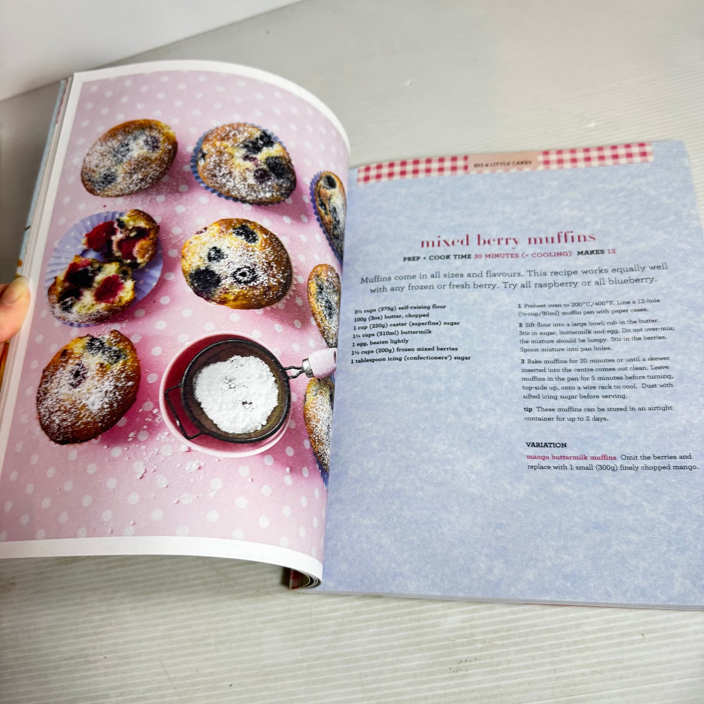 Cupcake Book Bundle x 3 : Make, Bake and Decorate Cupcakes - Nancy Lambert, Retro Baking - The Australian Women's Weekly, Celebrate with Mini Cakes - Lindy Smith (3049)