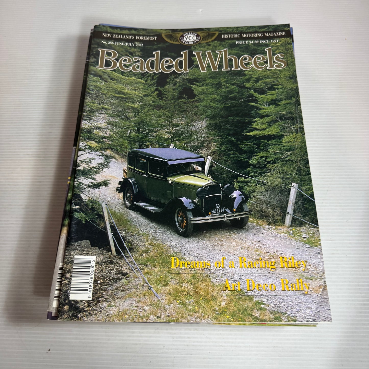 2005-2009 Vintage Beaded Wheels Magazine Book Bundle x 25 Magazines (2624)