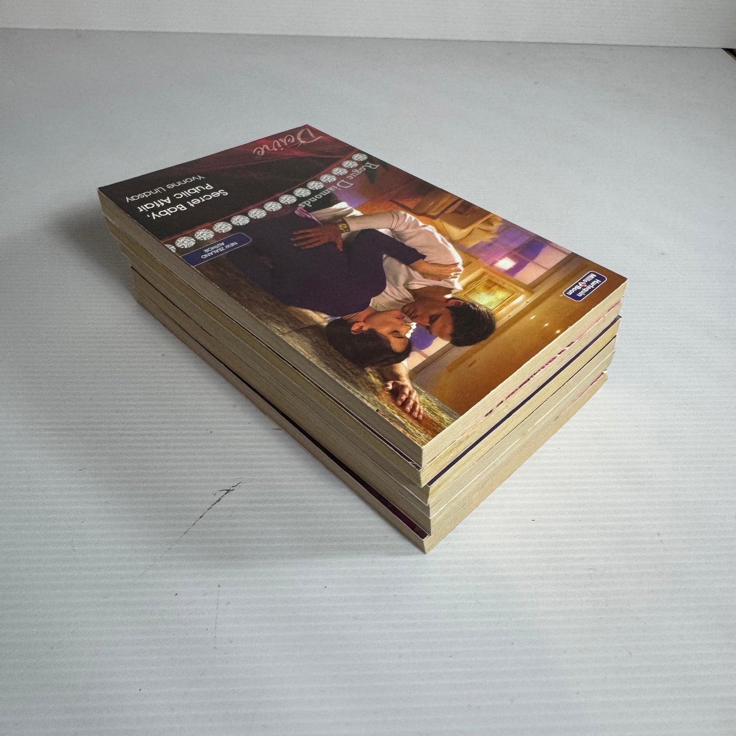 Mills & Boon Desire Book Bundle x 6 Books (3166)