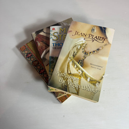 Historic Book Bundle x 4 Books (2561)