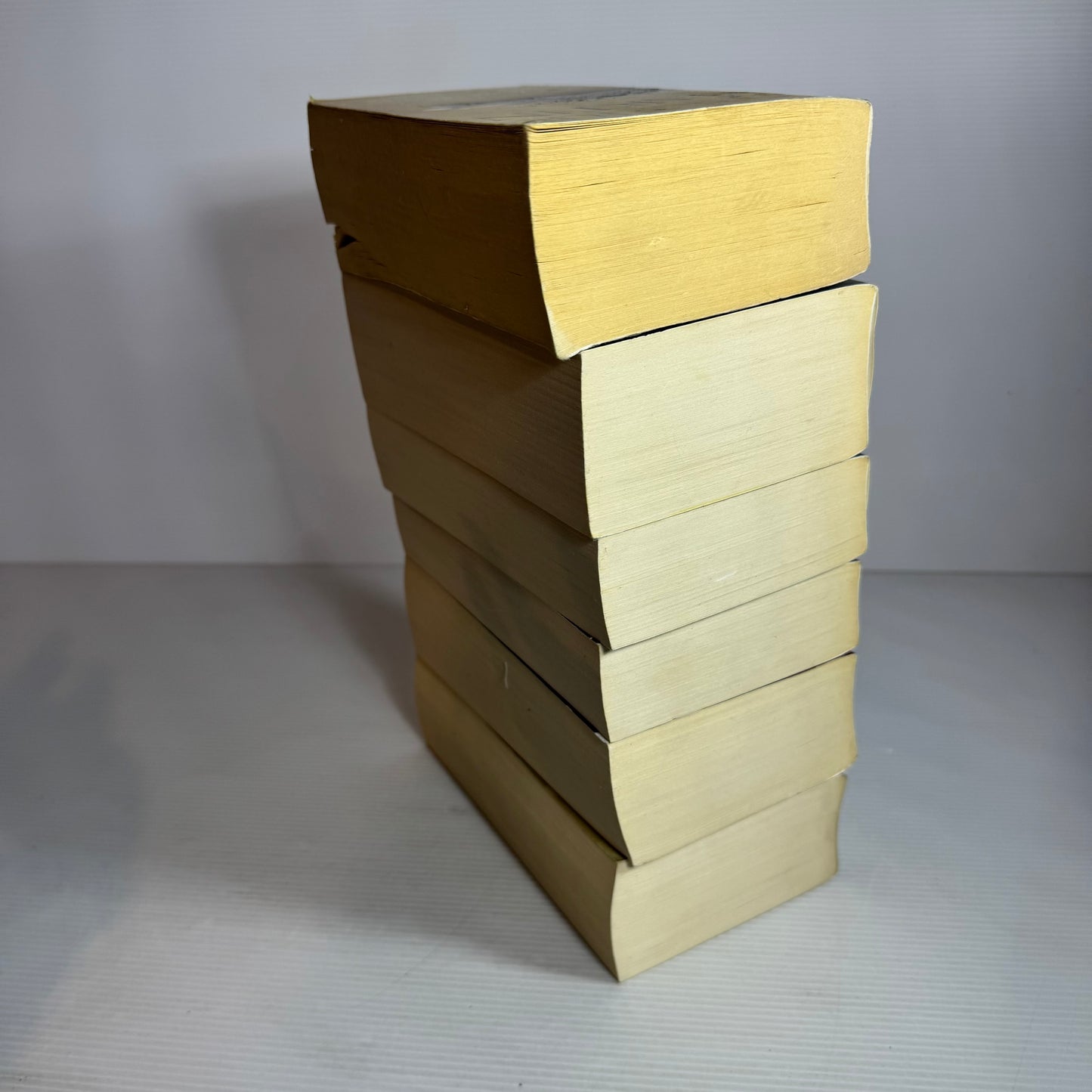 Game of Thrones Book Bundle x 6 Books - George R.R. Martin (2596)