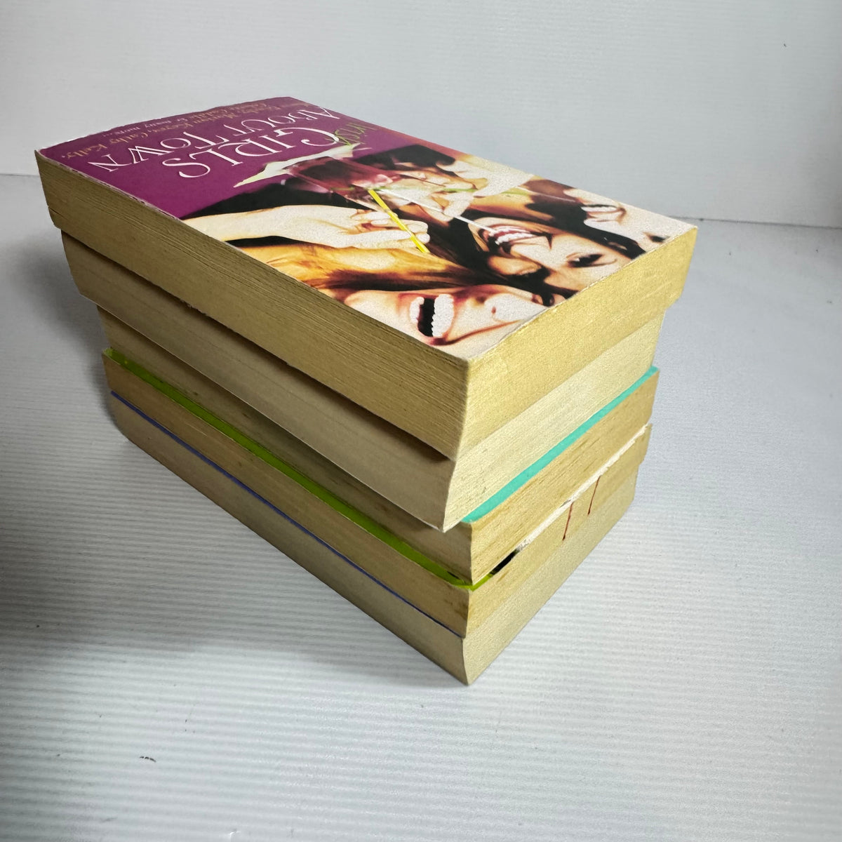 Contemporary Romance Bundle x 5 : Irish Girls About Town, Summer of Secrets - Anita Anderson, Two for the Dough & Seven Up - Janet Evanovich, In Cahoots - Jane Blanchard (3408)