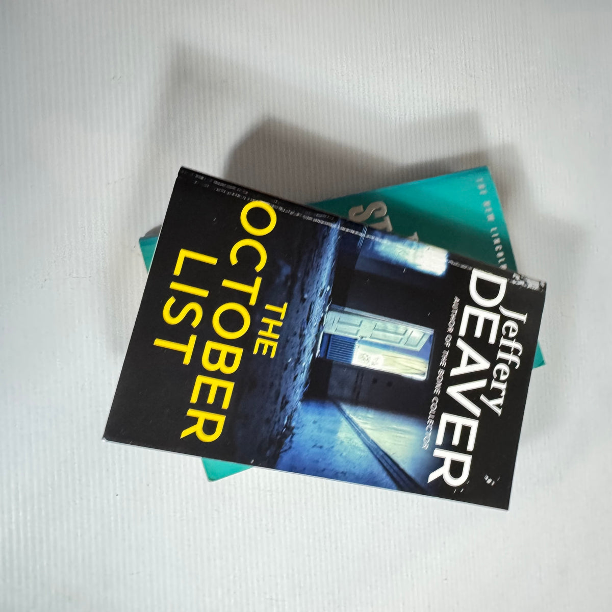 Jeffery Deaver Bundle x 2 : The October List & The Stone Monkey (3459)