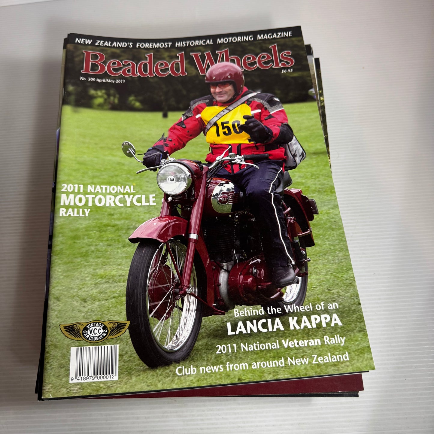 2011-2014 Vintage Beaded Wheels Magazine Bundle x 25 Magazines (2623)