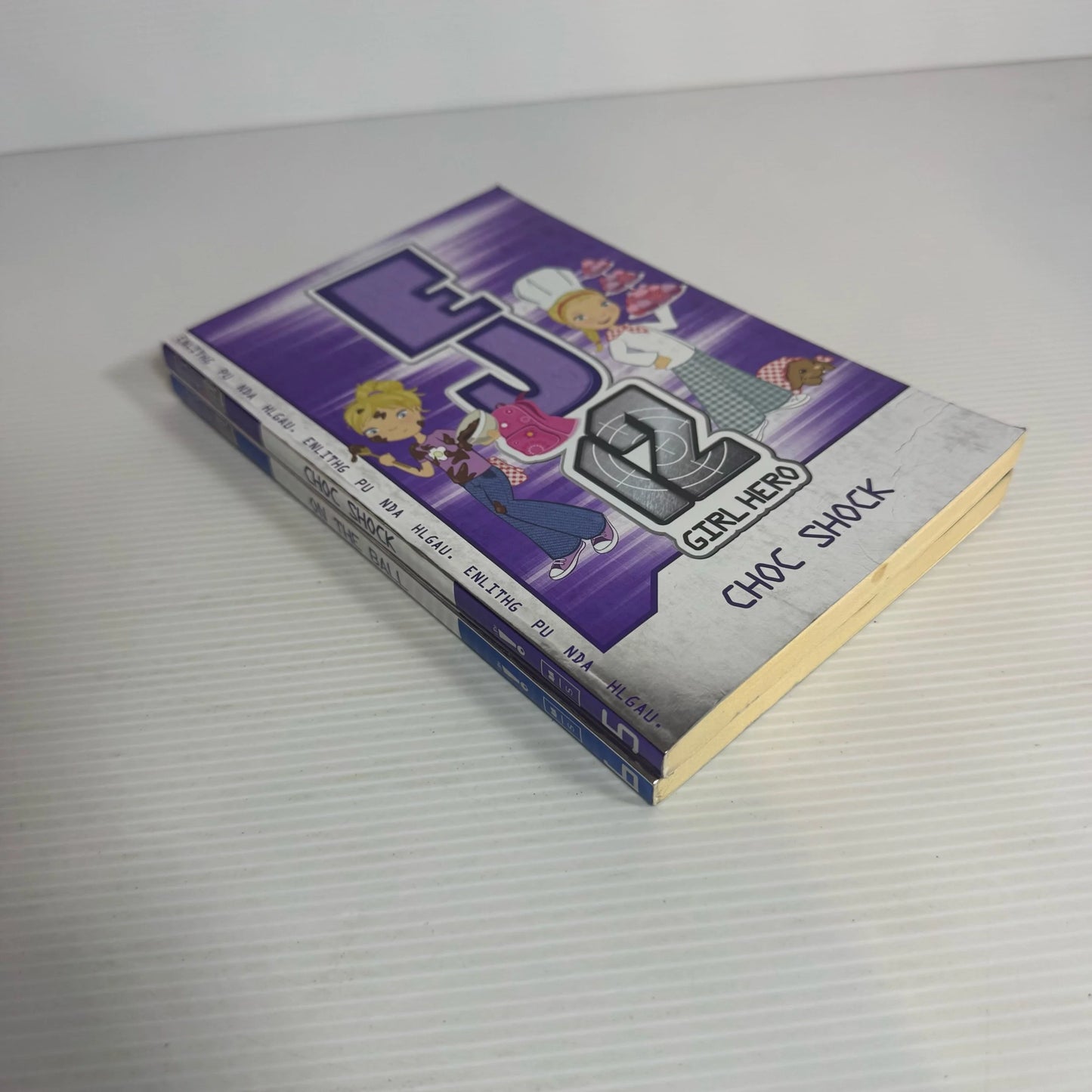 EJ12 Girl Hero Book Bundle x 2 Books : On The Ball & Choc Shock (2322)