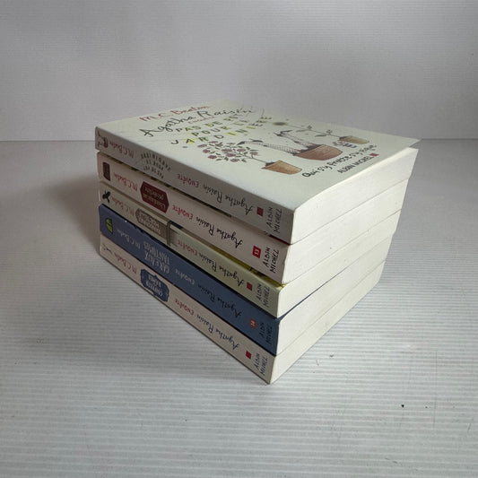 M.C. Beaton Agatha Raisin French Language Book Bundle x 5 Books (2573)
