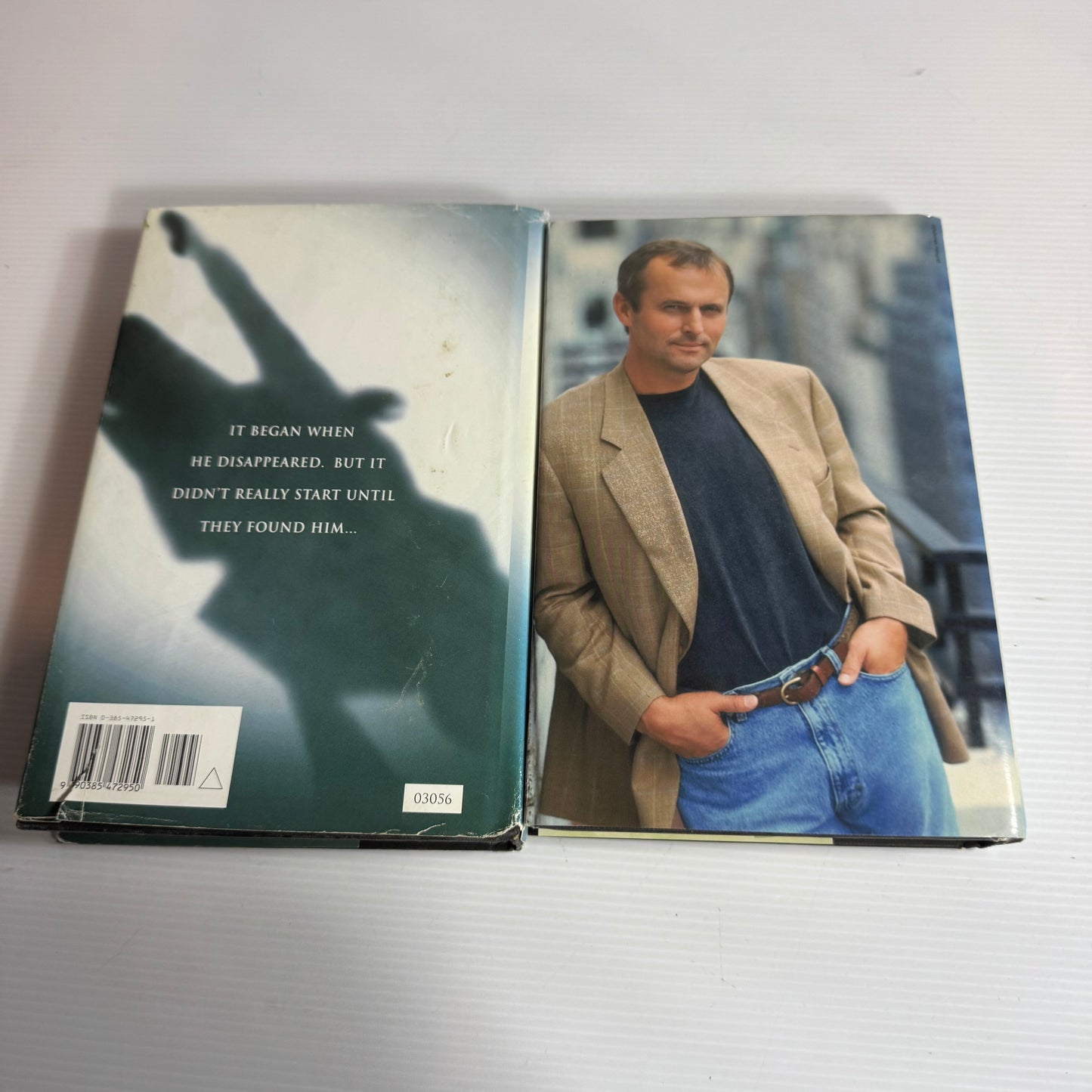 John Grisham Hardcover Book Bundle x 2 : The Summons & The Partner (3279)