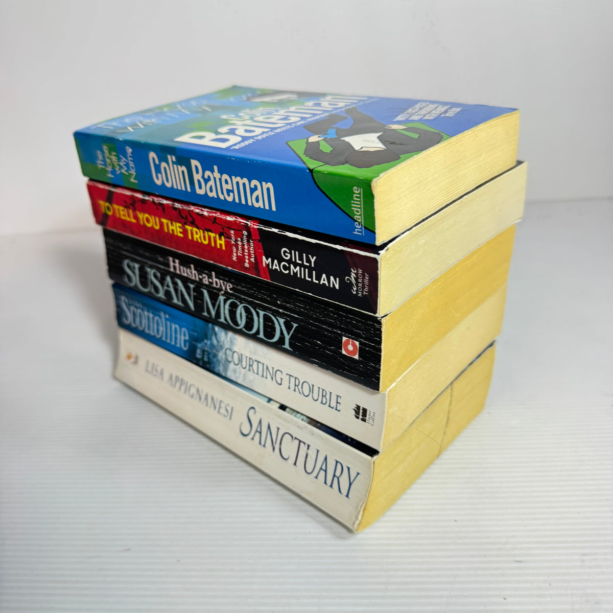 Crime Suspense Bundle x 5 : The Horse With My Name - Colin Bateman, To Tell You The Truth - Gilly MacMillan, Hush-a-Bye - Susan Moody, Courting Trouble - Lisa Scottoline, Sanctuary - Lisa Appignanesi (3439)